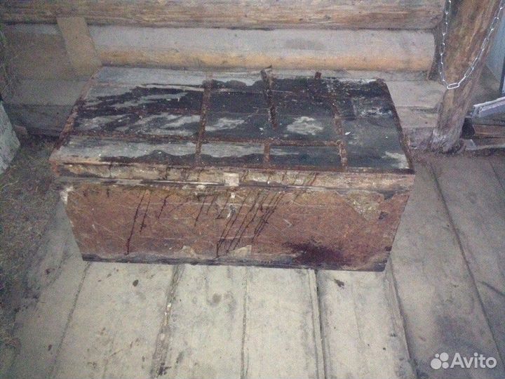 Старинный сундук