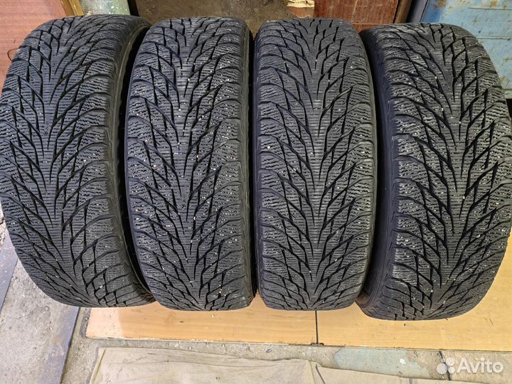 Nokian Tyres Hakkapeliitta R2 205/60 R16 96