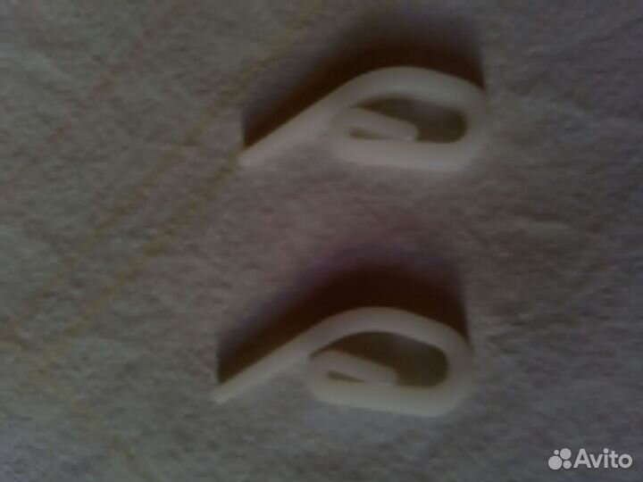 Крючки для карниза