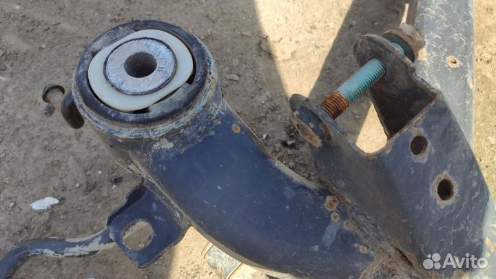 Балка задняя Audi A4 B6 2001