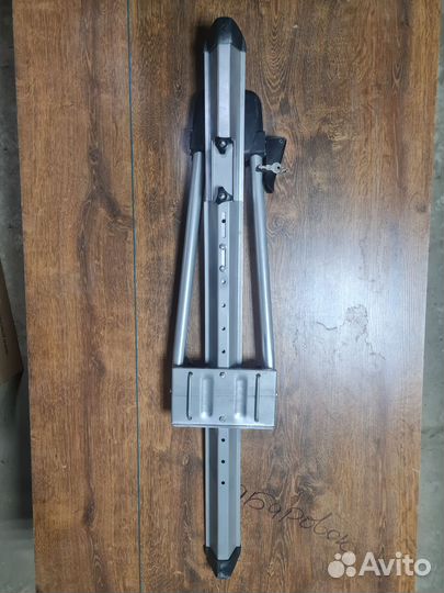 Велокрепление на крышу автомобиля