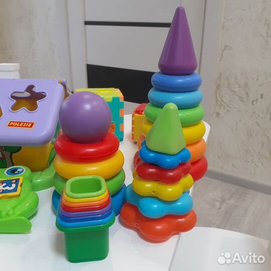 Детские развивающие игрушки