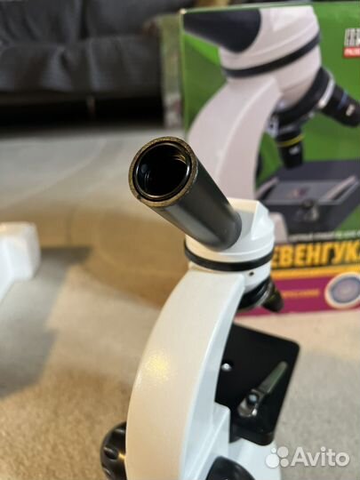 Микроскоп, 40, 100 и 400-кратное увеличение