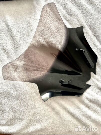 Продам ветровое стекло на yamaha MT-07