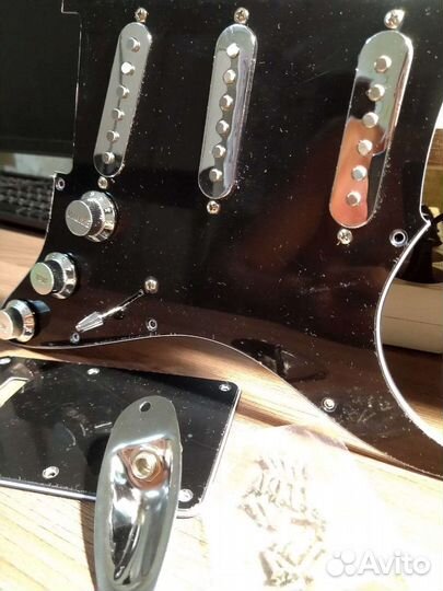 Пикгард Fender Stratocaster SSS Alnico 5