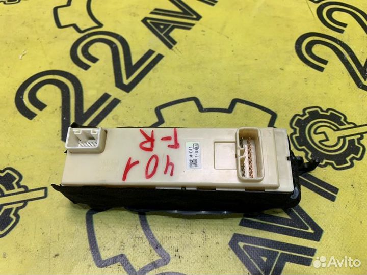 Блок управления стеклоподъемниками Subaru