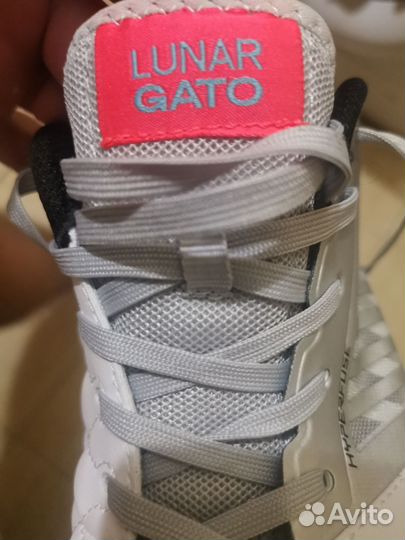 Футбольные бутсы для мини-футбола