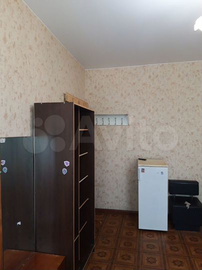 Комната 18,5 м² в 5-к., 2/2 эт.