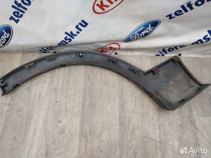 Накладка на крыло задняя правая Ford Explorer U152