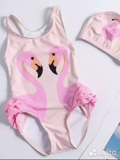 Купальник и шапочка для плавания