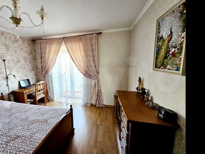 2-к. квартира, 58 м², 8/11 эт.