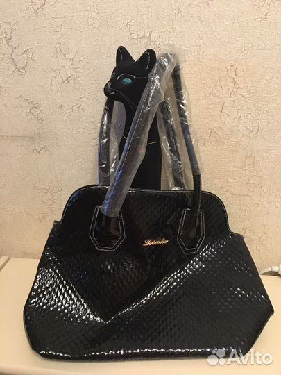 Сумка черная лаковая новая большая