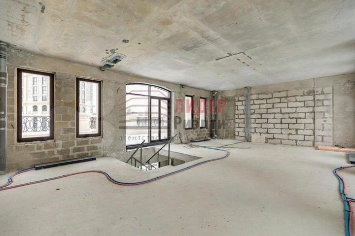 6-к. квартира, 385 м², 1/3 эт.