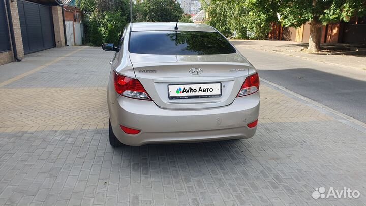 Hyundai Solaris 1.6 AT, 2011, 248 000 км