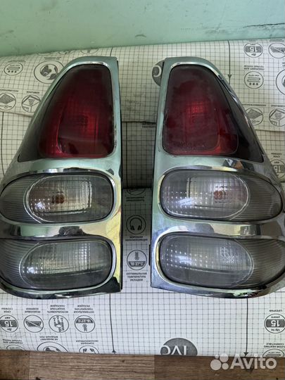 Задние фонари на Prado 120