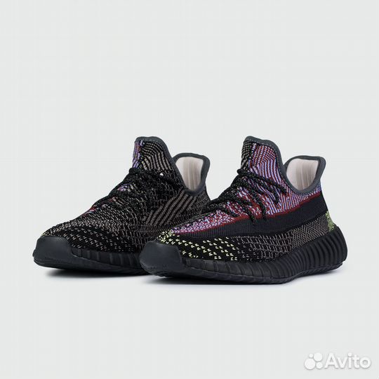 Кроссовки Adidas Yeezy 350 boost v2 Wmns Yecheil