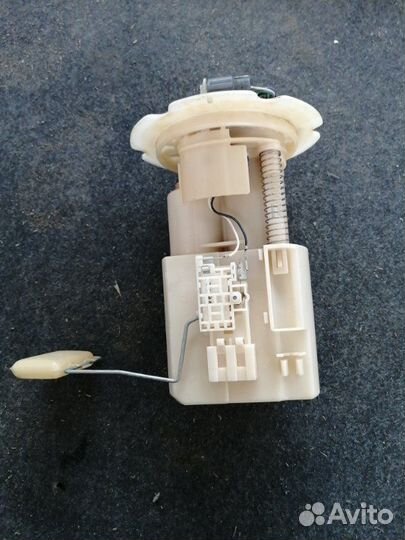 Топливный насос Nissan Serena C25 MR20