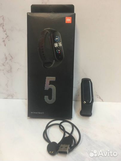 Браслет Xiaomi Mi SMART Band 5