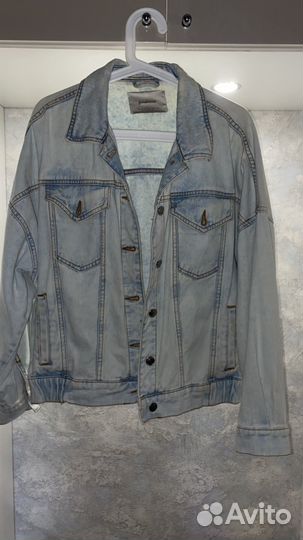 Куртка джинсовая stradivarius