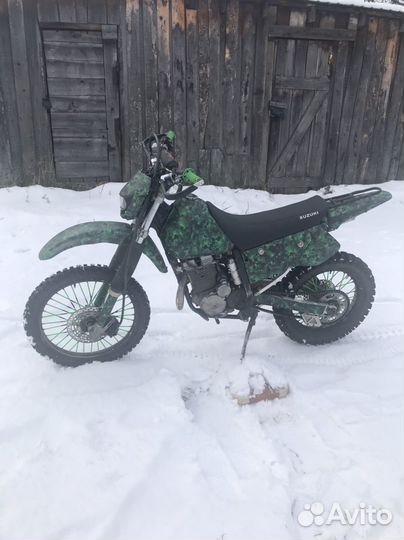 Suzuki DR 250R