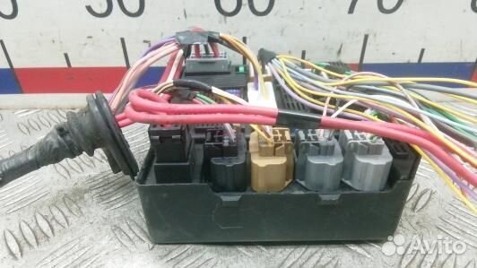 Блок предохранителей renault fluence 1 (NDN17M101)