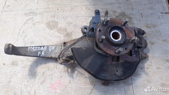 Кулак поворотный передний правый Mazda 6 GH 1.8