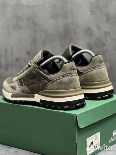 Кроссовки Lacoste удобные