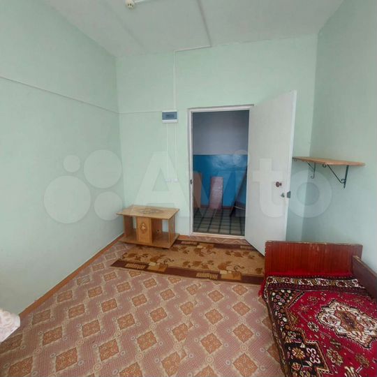 Комната 17 м² в 1-к., 1/2 эт.