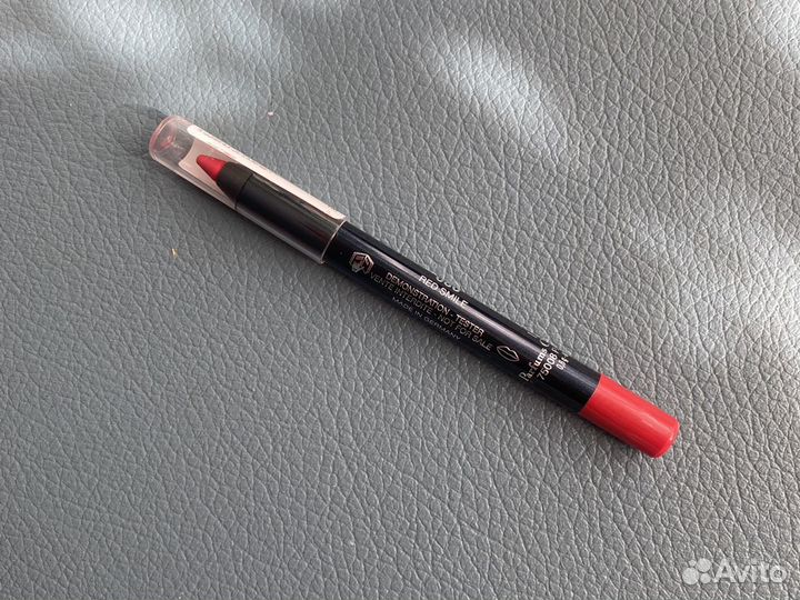 Карандаш для губ Dior