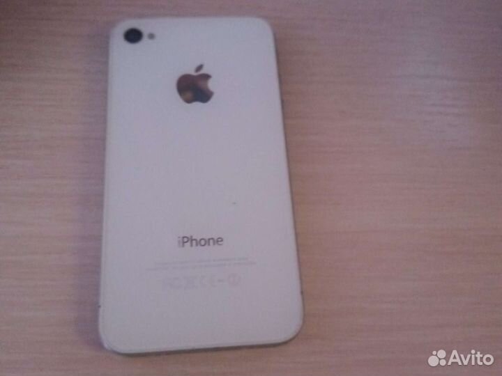 Телефон iPhone 4s