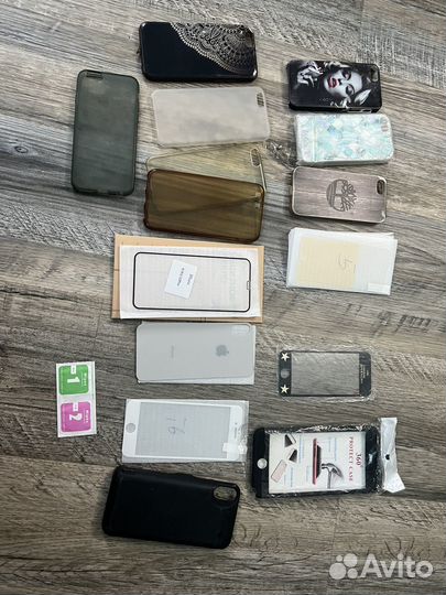 Чехлы и защитные стекла