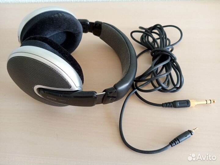 Наушники Philips SHP-895