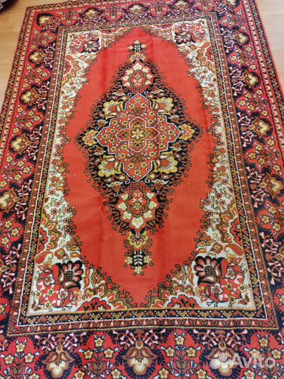 Ковер шерстяной новый