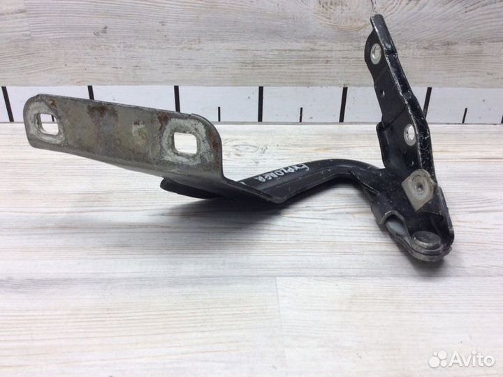 Петля капота левая Ford America Explorer 2011-2019