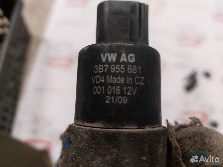 Моторчик насос омывателя Skoda Octavia A5