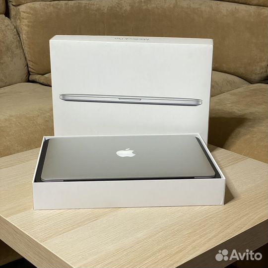 MacBook Pro 13 2015 i5/8/128 (март1/3)