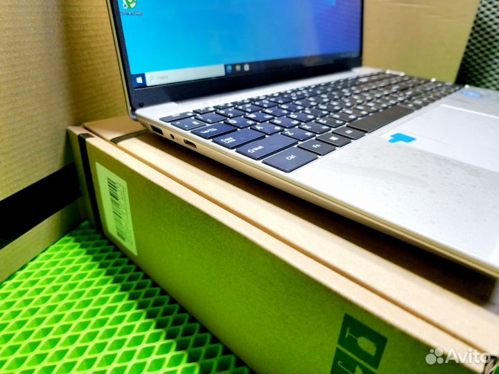 Новый ноутбук Core i5-7th/12gb/512ssd