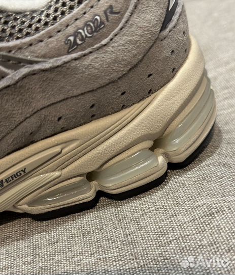 Женские Кроссовки New Balance 2002R