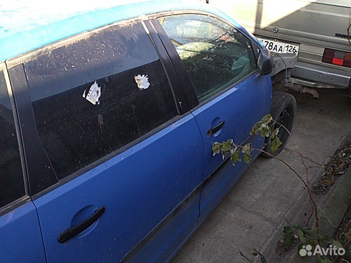 Задние фонари на фольксваген поло 2003