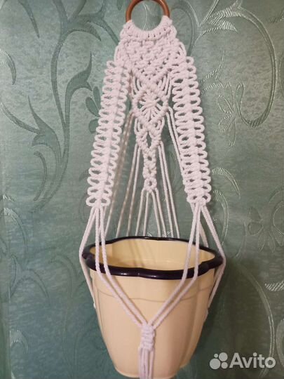 Кашпо для цветов подвесное