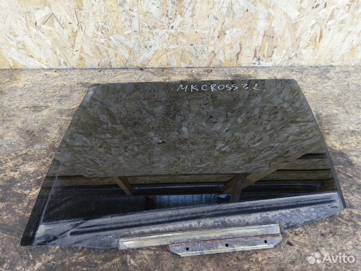 Стекло заднее левое Geely MK Cross