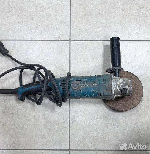 Ушм болгарка makita