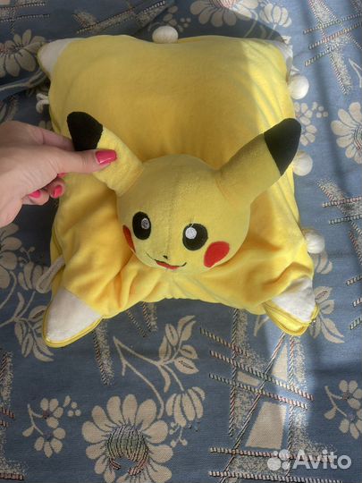 Плед, подушка, игрушка пикачу