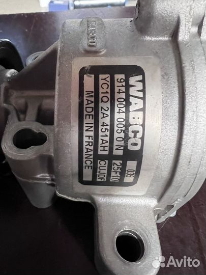 Вакуумный насос Ford Transit