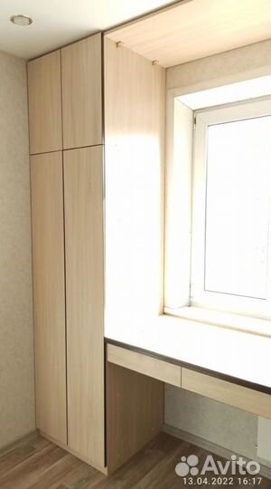 Рабочая зона у окна