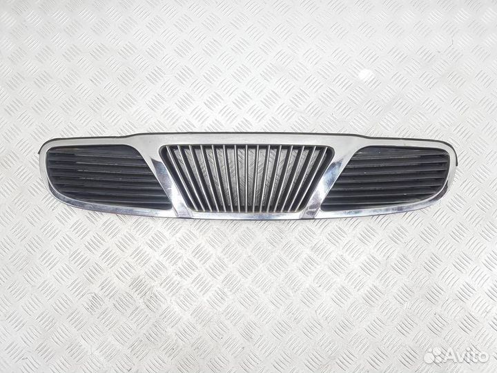 Решетка радиатора Daewoo Nubira