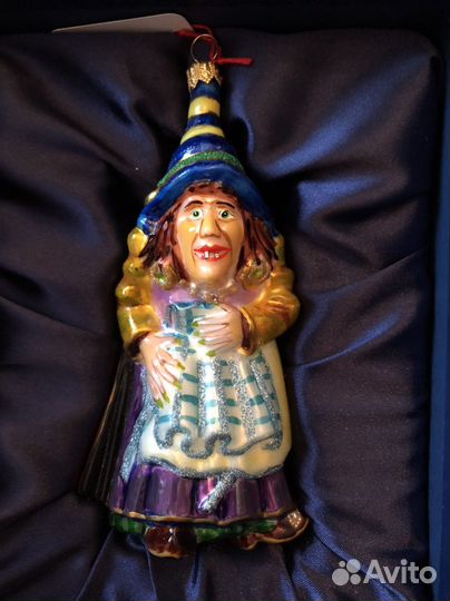 Новые елочные игрушки разных фабрик