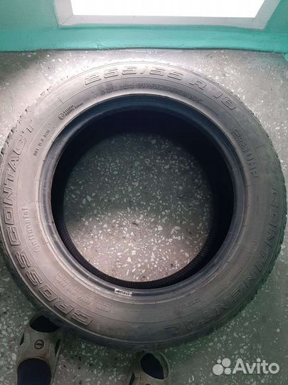 Continental ContiCrossContact UHP 255/55 R18