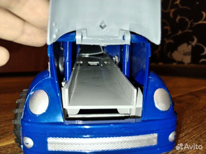 Игрушка грузовик