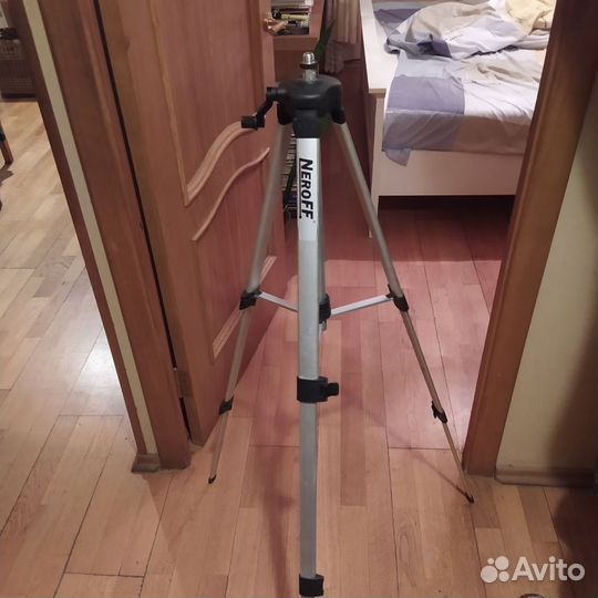 Штатив тренога Neroff